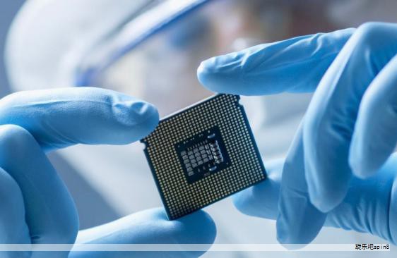 本设计采用MCU S9KEAZ128通过硬件I2C与外部ADC芯片ADS1015通信，将ADS1015作为从机进行读取。总体上分为两大部分：硬件I2C中断状态的判定与数据处理流程，以及将MCU读取的ADC数据映射成ADS1015的在端数据的换算关系。