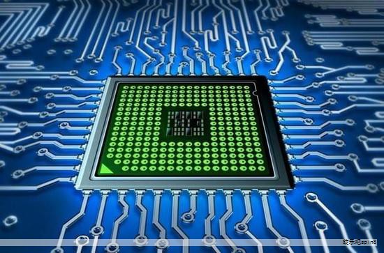 近年来，银行体系加速布局科技金融，推动金融资源向科技创新聚集，提升国家科技自主创新能力。作为上海地区的重要金融实体，平安银行上海分行依托集团综合金融优势，围绕集成电路、人工智能等战略新兴产业，构建覆盖企业全生命周期的科技金融服务体系；同时通过创新金融工具、深化产融结合、强化科技赋能三条路径，提供系统性解决方案，帮助科技企业突破发展瓶颈，为国家重大技术攻关提供金融动能。