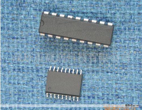 传感器芯片是一类能感知外部信号并进行检测、测量和响应的集成电路。它通过对周围环境中温度、湿度、压力、光照、声音等变化的感知，将采集到的模拟信号转化为数字信号，供计算单元进行处理与控制。此类芯片在医疗、工业、消费电子、汽车等领域得到广泛应用。