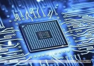 南方山水常绿，产业春秋已在变革的征程中展开新局。站在“十四五”收官在即、“十五五”开启之际，聚焦中国汽车产业如何在高质量发展中巩固并放大“车的优势”，相关论坛汇聚政府主管部门、行业机构、整车与供应链企业及专家学者，共同回望过去的成就，谋划未来的发展路径。