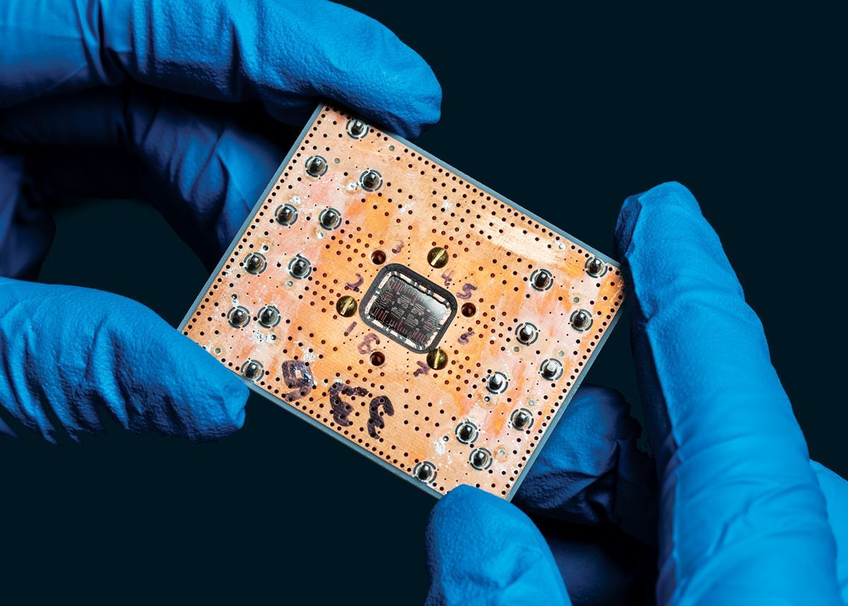 这是英伟达在美国拉斯维加斯一家酒店剧场举行的发布会场景