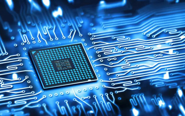 之后在产品的正面打标、并在产品的翻面进行植球作业