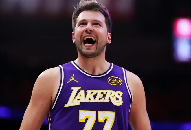 1990-1999年出生NBA球星巅峰对决：东契奇、约基