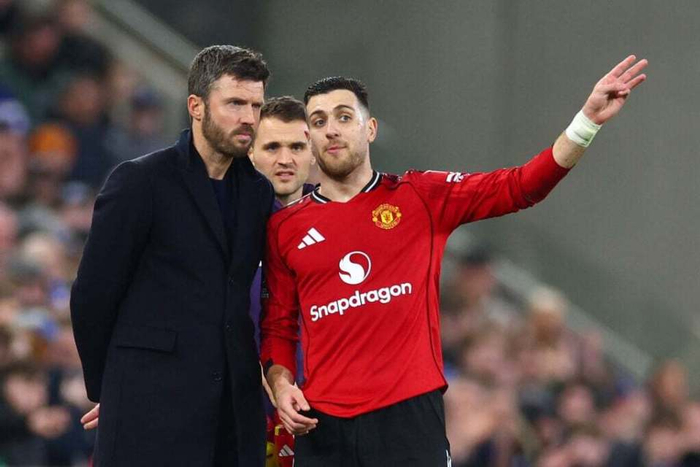 曼联遭遇24天空窗期 国际赛事与转播调整成主因