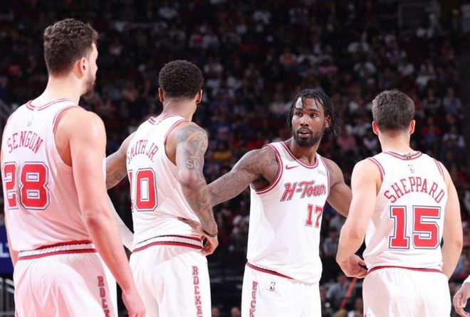 火箭提前锁定季后赛席位 杜兰特加盟助冲击冠军