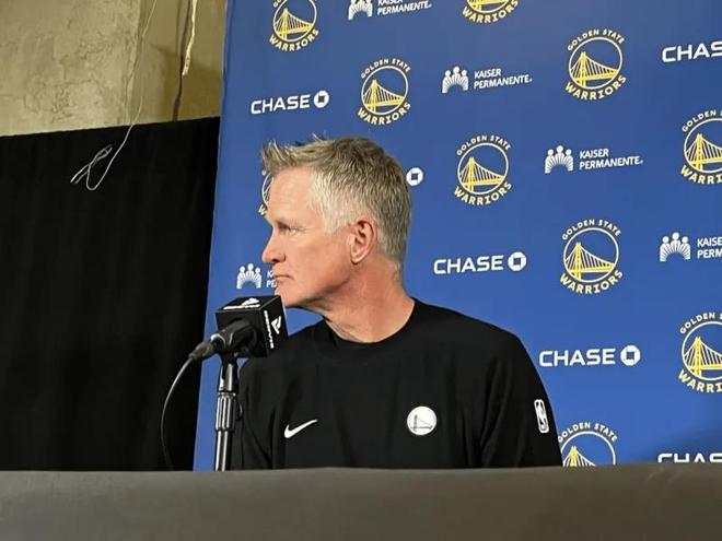 勇士惜败快船 科尔谈附加赛备战波杰复出库里的